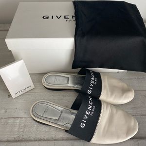 Givenchy - Bedford Flat Mules
